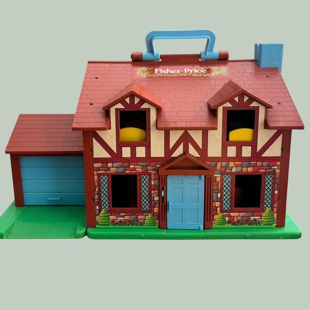 Vintage Fisher-Price Little People Tudor Play Family House 952 with Accessories